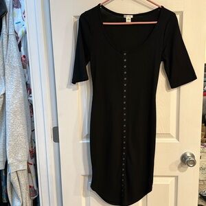 Ribbed black dress